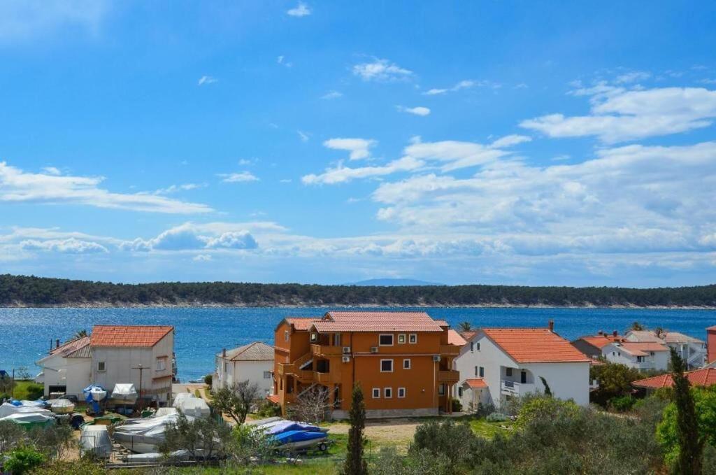 Apartments Jasmin Barbat na Rabu Eksteriør billede